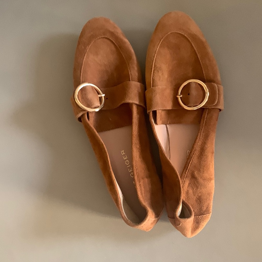 Gorgeous Italian made shoes. Size 40. Perfect shape some wearbon bottom